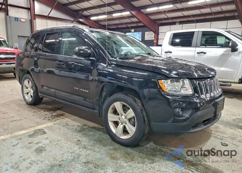 2016 Jeep Compass Sport из США, поврежденный, VIN 1C4NJDBB6GD756329